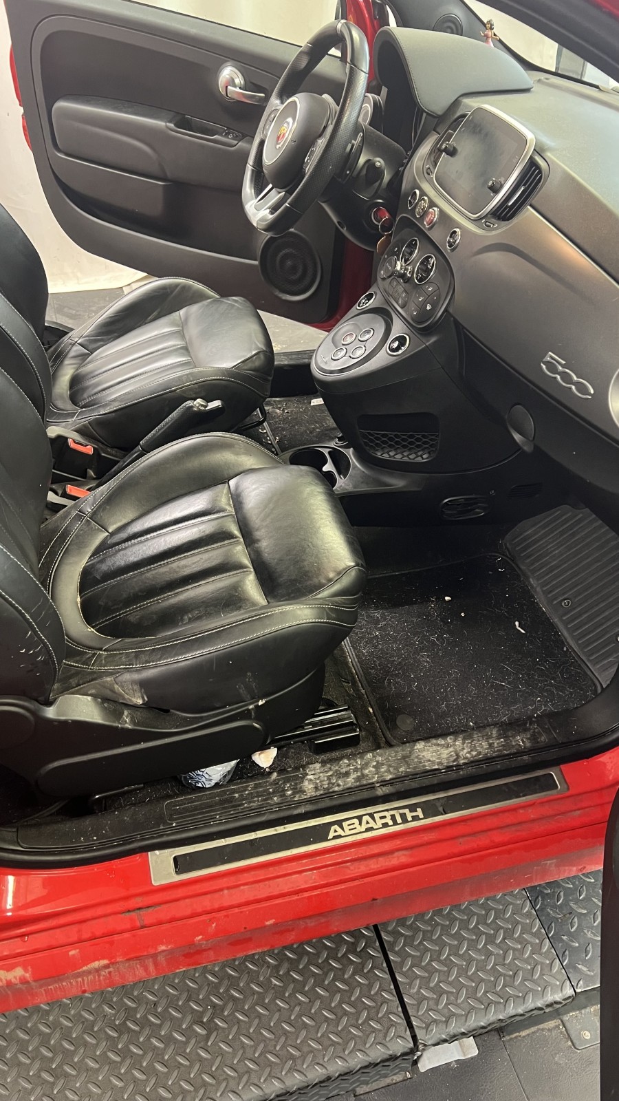 Atelier de carrosserie à Limoges en Haute-Vienne pour remise en état d'une voiture