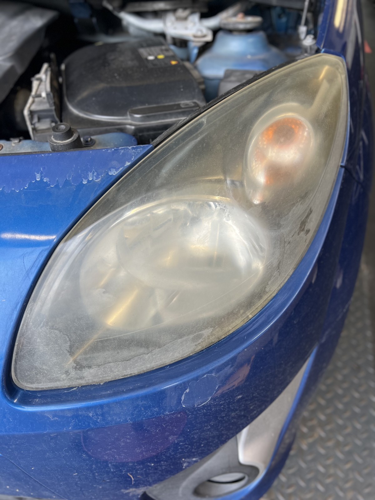 Réaliser le nettoyage extérieur d'une voiture à Limoges en Haute-Vienne