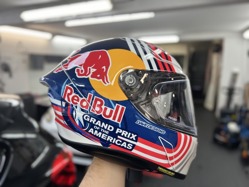 Casque HJC Rpha 1 Redbull après traitement céramique à Brive-la-Gaillarde
